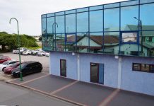 Hulpbestuurskantoor San Nicolas lo habri den edificio di RDA; Siman aki lo pone nomber na e edificio