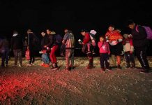 Merca ta lansa sistema online pa solicitantenan di asilo na frontera Mexicano