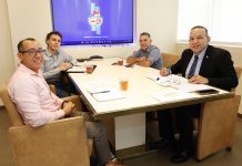 Minister Endy Croes a reuni cu sr. Gilberth Wernet di DRH y ekipo di maneho di IBISA; A dialoga riba diferente vacatura cu mester wordo ocupa.