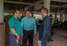 Minister Dangui Oduber: Minister oduber di bishita na Costa Linda Beach Resort