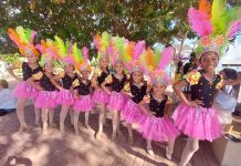 Prome dia di bishita real ta termina cu un bunita presentacion di arte y baile