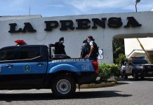 Regimen di Ortega a expropia edificio y ekiponan di corant La Prensa di Nicaragua