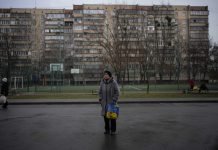 Rusia cu progreso na oriente Ucraniano mientras Kyiv mester di tanki