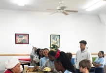 Scolnan na Saba ta ricibi fondo pa programa di desayuno gratis