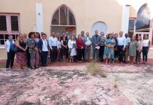 Acto simbolico di entrega di Maria Convent na Universidad diAruba