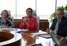 CAft ta recomenda pa cobra impuesto riba tips