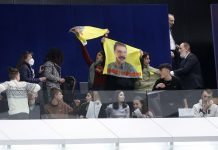 Manifestacion pro-Kurdo ta suspende plenaria di Parlamento Europeo temporalmente