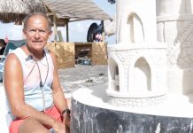 Marc Mangia, e Aruban Sandman, djis kier haci “algo bunita cu tur hende por disfruta”