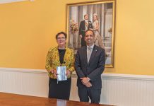 Minister Dangui Oduber (MEP): E siman tras di lomba tabata uno hopi productivo pa ministerio di Turismo y Salud Publico