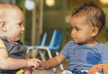 Escasez di empleado den cuido di mucha ta poniendo siguridad den riesgo