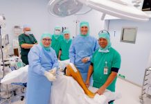 HOH prome pafo di Europa pa implanta protesis di rudia Symbios ORIGIN® completamente traha na midi