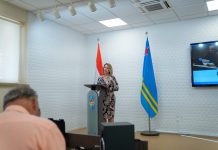 Prome Minister: “Importa di otro caminda di Merca por baha costo di bida”