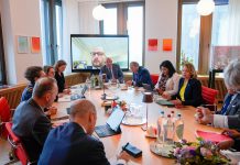 Minister di Finanzas y Minister President a cuminsa reunion cu Secretario di Estado Van Huffelen pa refinancia debe cu Hulanda