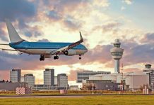 Buraco grandi den seguridad di Schiphol; ex-empleadonan ta mantene acceso na henter aeropuerto