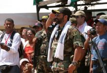 Colombia: Petro ta habri posibilidad di por reuni cu ex-hefenan paramilitar