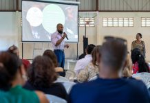 Minister Ursell Arends: Ministerio di Naturalesa ta actualisa habitantenan di Simeon Antonio riba maneho di desperdicio