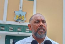 Politicus corruptus incarceratus: Mañan ta dicta sentencia den caso Avestruz BENNY BENNY