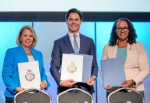 Aruba ta firma acuerdo cu Hulanda pa colaboracion riba tereno di energia sostenibel