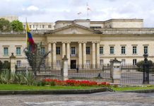 Fiscalia a haci un inspeccion na dependencia di palacio presidencial Colombiano