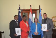 Aruba y Corsou ta fortifica lasonan pa nan desaroyo economico