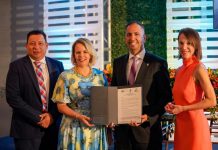 Premier Evelyn Wever-Croes: Despues di 15 aña para, ta bay remodela ex-edificio di DOW y converti esaki den un ‘Visitor Inspiration Center’