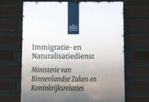 Oficina di Inmigracion na Hulanda ta collapse bao presion; ta yama pa cambionan fundamental