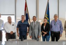 Minister Ursell Arends: Adresando e Desafionan di Embehecimento