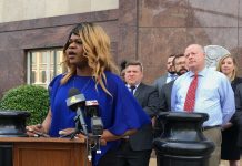Hues ta rechasa demanda di personanan transgenero pa cambia nan certificado di nacemento na Tennessee