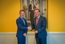 Minister Geoffrey Wever a reuni cu embahador Hulandes di Republica Dominicana