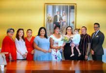 Ta felicita sra. Fabia wernet cu su 35 aniversario como empleado publico di pais Aruba