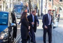 Ta premira cu Prins Harry lo testigua den caos di privacidad