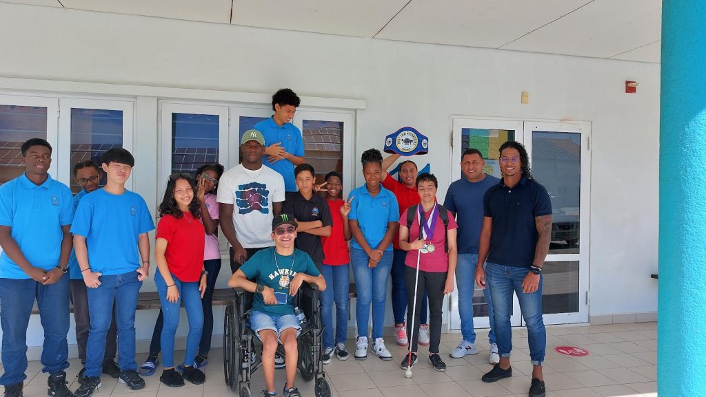 Dos evento na Commandant Generaal Abraham de Veerschool – Bon Dia Aruba ...
