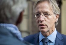 Hulanda ta continua cu plan pa stop instruccion den Ingles den universidadnan