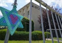 Merca: Hurado na punto di delibera sentencia di morto of bida den prizon pa perpetrador den masacra na Pittsburg