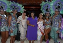 Dushi Carnival Group a corona reina y presenta su trahe pa c70