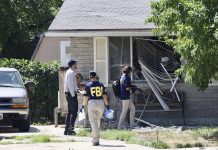 Homber acusa di menasa presidente Mericano tira mata pa FBI