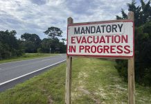 Horcan Idalia ta gradua pa un tormenta Categoria 2 cu bientonan di 155 kilometer pa ora