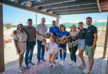 Minister Geoffrey Wever: Minister Wever di bishita na e Farmer’s Market na STR Agriculture