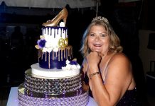 Sra. Meredith Dijkhoff a cumpli e bunita edad di 60 aña