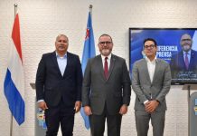 A firma MoU pa evalua posibilidad di explora hidrocarburo den awanan teritorial di Aruba