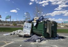 E fiesta di Burning Man a caba y awo e limpiesa masivo ta cuminsa