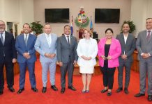 Prome Minister Evelyn Wever-Croes durante clausura di su discurso den Parlamento: “Nos compromiso ta pa sigui traha cu tur nos forsa, pa progreso y bienestar di cada ciudadano di pais Aruba”