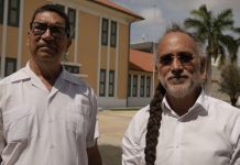 Partido RED Democratico: “Pakico no tin un reunion publico na Parlamento pa trata e tema di helicopter?”