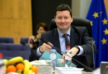 UE ta critica su representante na Austria pa comentario di “placa di sanger” riba importacion di gas Ruso