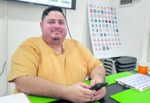 Thomas Ruiz di I Drive Aruba Driving School: “Unda e campaña nacional di concientisacion di uso di alcohol y droga den trafico a keda?”