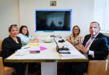 Minister Endy Croes: A reuni cu DPS unda a trata e cambionan cu ta na caminda den cuadro di mehoracion di enseñansa