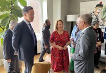 Prome Minister Evelyn Wever-Croes: Durante almuerso organisa pa Premier Mark Rutte Aruba ta haya elogio pa su avancenan di diferente plannan cu a wordo ehecuta of ta den ehecucion