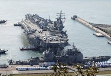 Barco di carga Mericano pa aeronave ta yega Zuid Korea mientras lider di Noord ta intercambia mensahe cu Putin