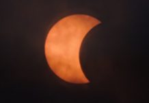 Diasabra Dia 14 di October 2023 lo tuma lugar un Eclipse Annular di Solo Saros 134