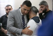 Mucha homber y muhe Musulman asesina y herida den crimen di odio motiva pa guera di Israel-Hamas